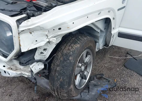 2010 Jeep Liberty Renegade z USA, uszkodzony, nr VIN 1J4PN3GK2AW177408